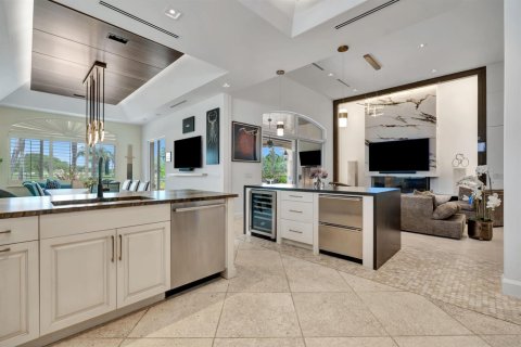House in Jupiter, Florida 5 bedrooms, 325.16 sq.m. № 2180209 - photo 21