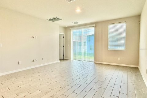 Villa ou maison à vendre à Davenport, Floride: 4 chambres, 201.32 m2 № 2399366 - photo 13