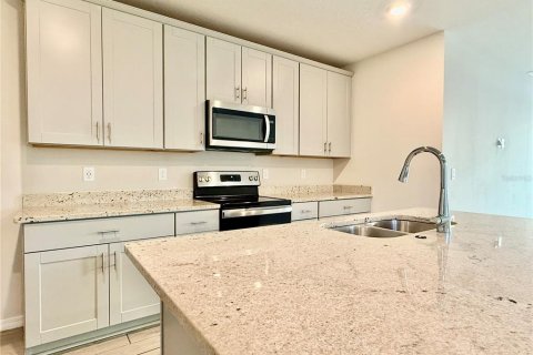 Villa ou maison à vendre à Davenport, Floride: 4 chambres, 201.32 m2 № 2399366 - photo 11