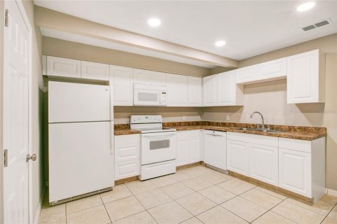 Apartment in Orlando, Florida 3 bedrooms, 163.88 sq.m. № 1824739 - photo 11