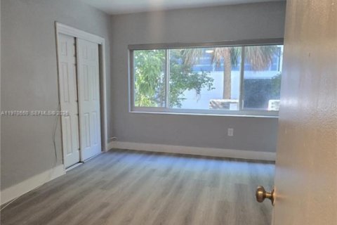 Квартира в Бей-Харбор-Айлендс, Флорида 2 спальни, 88.26м2 № 2031125