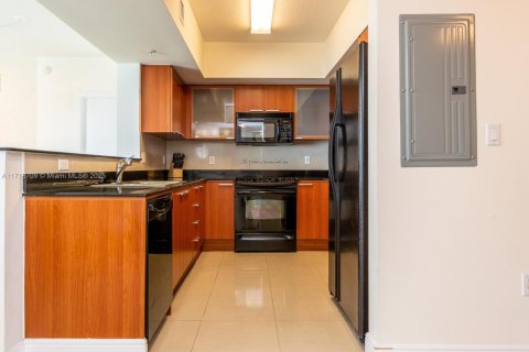 Condominio en venta en Sunny Isles Beach, Florida, 2 dormitorios, 117.61 m2 № 1864064 - foto 10