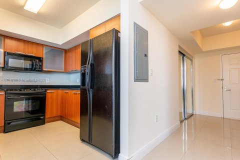 Condominio en venta en Sunny Isles Beach, Florida, 2 dormitorios, 117.61 m2 № 1864064 - foto 11