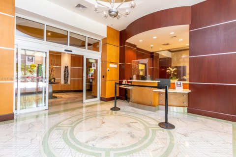 Condominio en venta en Sunny Isles Beach, Florida, 2 dormitorios, 117.61 m2 № 1864064 - foto 23