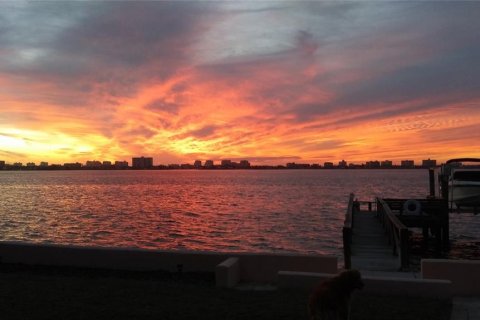 Casa en venta en Clearwater, Florida, 3 dormitorios, 220.55 m2 № 1912068 - foto 27