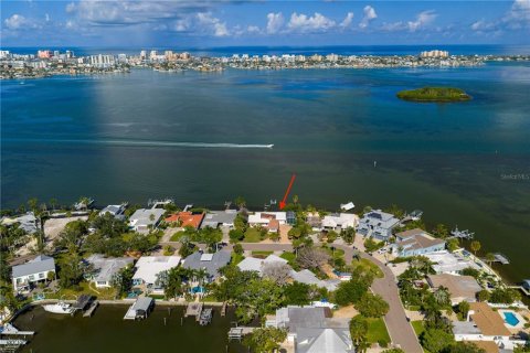 Casa en venta en Clearwater, Florida, 3 dormitorios, 220.55 m2 № 1912068 - foto 9