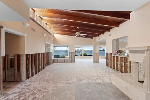 House in Clearwater, Florida 3 bedrooms, 220.55 sq.m. № 1912068 - photo 22