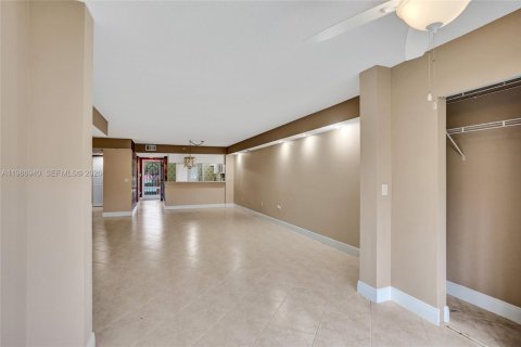 Copropriété à louer à Boynton Beach, Floride: 3 chambres, 139.35 m2 № 2044759 - photo 18