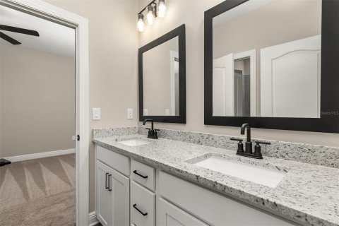 Casa en venta en Kissimmee, Florida, 6 dormitorios, 252.14 m2 № 1908002 - foto 7