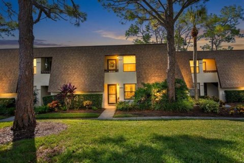 Copropriété à vendre à Sarasota, Floride: 2 chambres, 89.84 m2 № 2383415 - photo 4