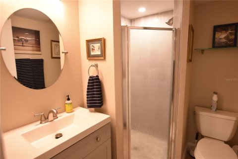 Copropriété à vendre à Sarasota, Floride: 2 chambres, 89.84 m2 № 2383415 - photo 12