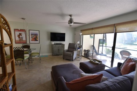 Copropriété à vendre à Sarasota, Floride: 2 chambres, 89.84 m2 № 2383415 - photo 6