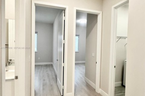 Townhouse in LANDMARK in Doral, Florida 3 bedrooms, 179.49 sq.m. № 2011418 - photo 18