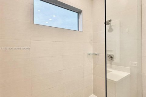 Townhouse in LANDMARK in Doral, Florida 3 bedrooms, 179.49 sq.m. № 2011418 - photo 28