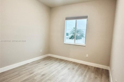 Townhouse in LANDMARK in Doral, Florida 3 bedrooms, 179.49 sq.m. № 2011418 - photo 20