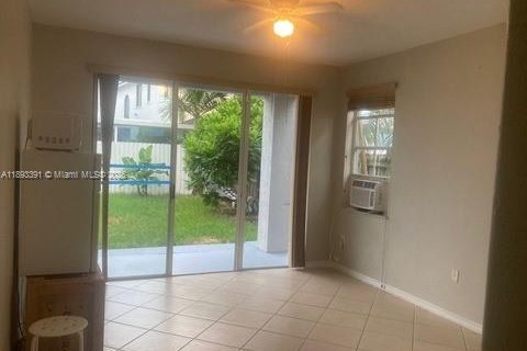 Casa en venta en Homestead, Florida, 4 dormitorios, 226.68 m2 № 1945681 - foto 9