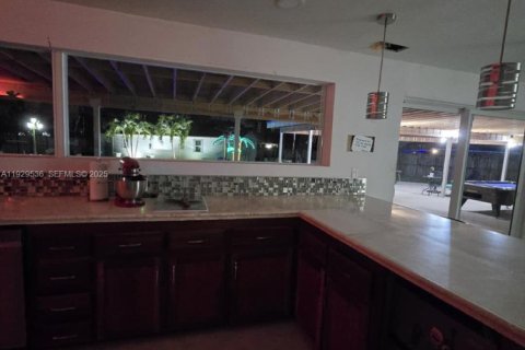 Villa ou maison à vendre à Homestead, Floride: 6 chambres № 1987695 - photo 16