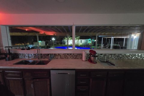 Villa ou maison à vendre à Homestead, Floride: 6 chambres № 1987695 - photo 25