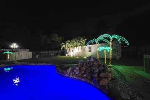 Villa ou maison à vendre à Homestead, Floride: 6 chambres № 1987695 - photo 5