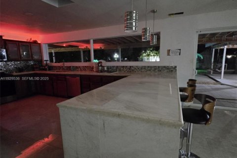 Villa ou maison à vendre à Homestead, Floride: 6 chambres № 1987695 - photo 18