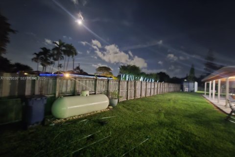 Villa ou maison à vendre à Homestead, Floride: 6 chambres № 1987695 - photo 9