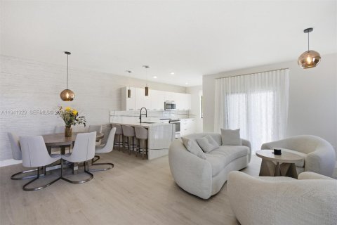 Townhouse in URBANA in Doral, Florida 3 bedrooms, 219.81 sq.m. № 2152725 - photo 16