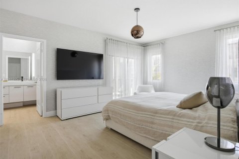Townhouse in URBANA in Doral, Florida 3 bedrooms, 219.81 sq.m. № 2152725 - photo 27