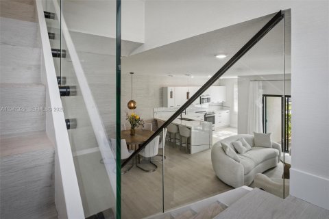 Townhouse in URBANA in Doral, Florida 3 bedrooms, 219.81 sq.m. № 2152725 - photo 26