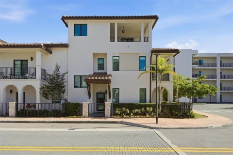 Townhouse in URBANA in Doral, Florida 3 bedrooms, 219.81 sq.m. № 2152725 - photo 6