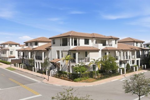 Townhouse in URBANA in Doral, Florida 3 bedrooms, 219.81 sq.m. № 2152725 - photo 9