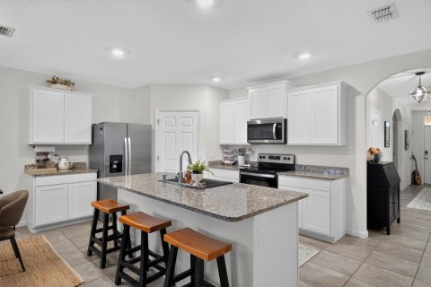 Casa en venta en Port St. Lucie, Florida, 4 dormitorios, 169.83 m2 № 2247625 - foto 9
