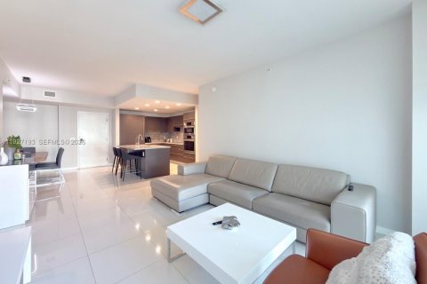 Copropriété à louer à Doral, Floride: 2 chambres, 104.98 m2 № 1986200 - photo 10