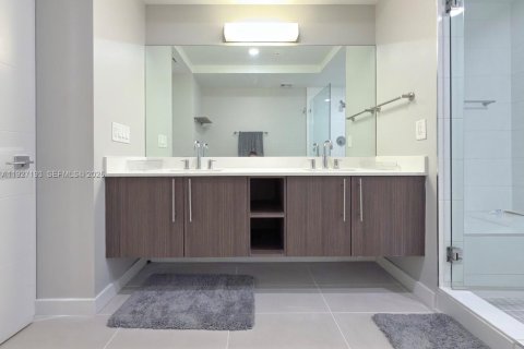 Copropriété à louer à Doral, Floride: 2 chambres, 104.98 m2 № 1986200 - photo 21