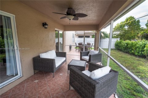 Villa ou maison à vendre à Weston, Floride: 3 chambres, 144.37 m2 № 1964514 - photo 25