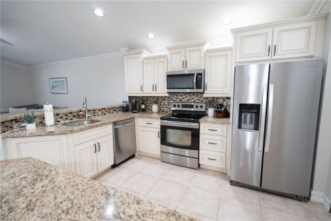 Villa ou maison à vendre à Weston, Floride: 3 chambres, 144.37 m2 № 1964514 - photo 10