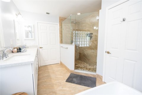 Villa ou maison à vendre à Weston, Floride: 3 chambres, 144.37 m2 № 1964514 - photo 19