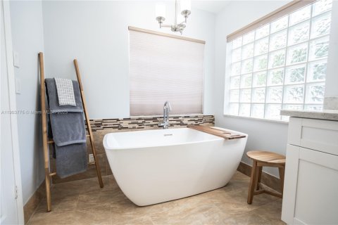 Villa ou maison à vendre à Weston, Floride: 3 chambres, 144.37 m2 № 1964514 - photo 18