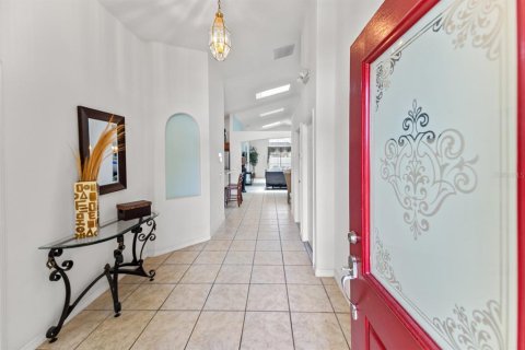 House in Kissimmee, Florida 5 bedrooms, 198.44 sq.m. № 1914700 - photo 5
