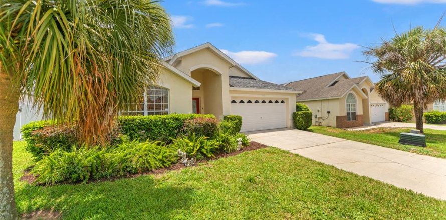 House in Kissimmee, Florida 5 bedrooms, 198.44 sq.m. № 1914700