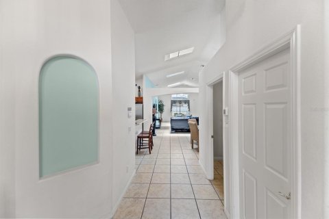 House in Kissimmee, Florida 5 bedrooms, 198.44 sq.m. № 1914700 - photo 6