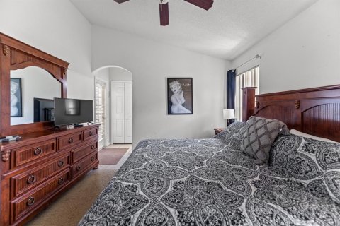 House in Kissimmee, Florida 5 bedrooms, 198.44 sq.m. № 1914700 - photo 27