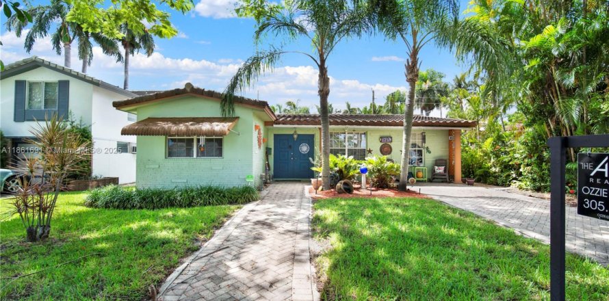 Villa ou maison à Hollywood, Floride 3 chambres, 129.78 m2 № 1920210
