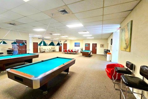 Снять в аренду кондоминиум в Майами, Флорида 2 спальни, 91.51м2, № 1942418 - фото 18