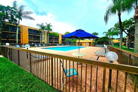 Снять в аренду кондоминиум в Майами, Флорида 2 спальни, 91.51м2, № 1942418 - фото 17