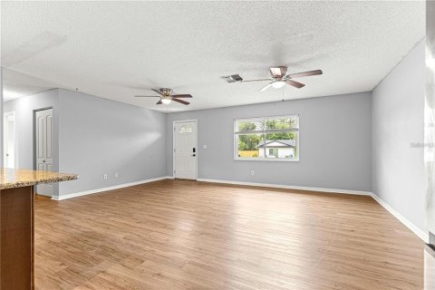 Casa en alquiler en Ocala, Florida, 4 dormitorios, 185.99 m2 № 1853714 - foto 11