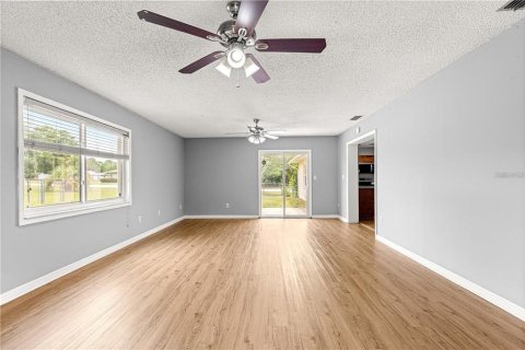 Casa en alquiler en Ocala, Florida, 4 dormitorios, 185.99 m2 № 1853714 - foto 16