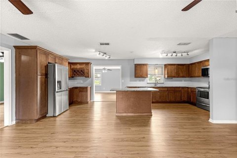 Casa en alquiler en Ocala, Florida, 4 dormitorios, 185.99 m2 № 1853714 - foto 6