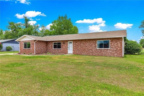 Casa en alquiler en Ocala, Florida, 4 dormitorios, 185.99 m2 № 1853714 - foto 1