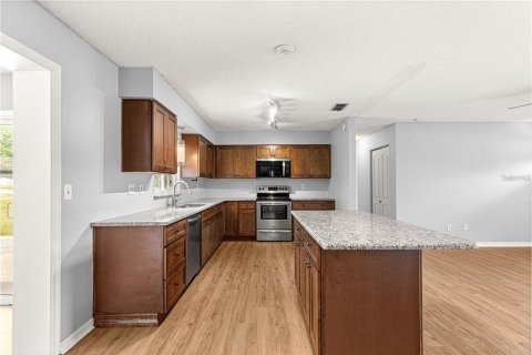 Casa en alquiler en Ocala, Florida, 4 dormitorios, 185.99 m2 № 1853714 - foto 10