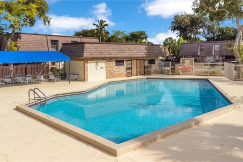 House in Coral Springs, Florida 3 bedrooms, 134.62 sq.m. № 1738571 - photo 28